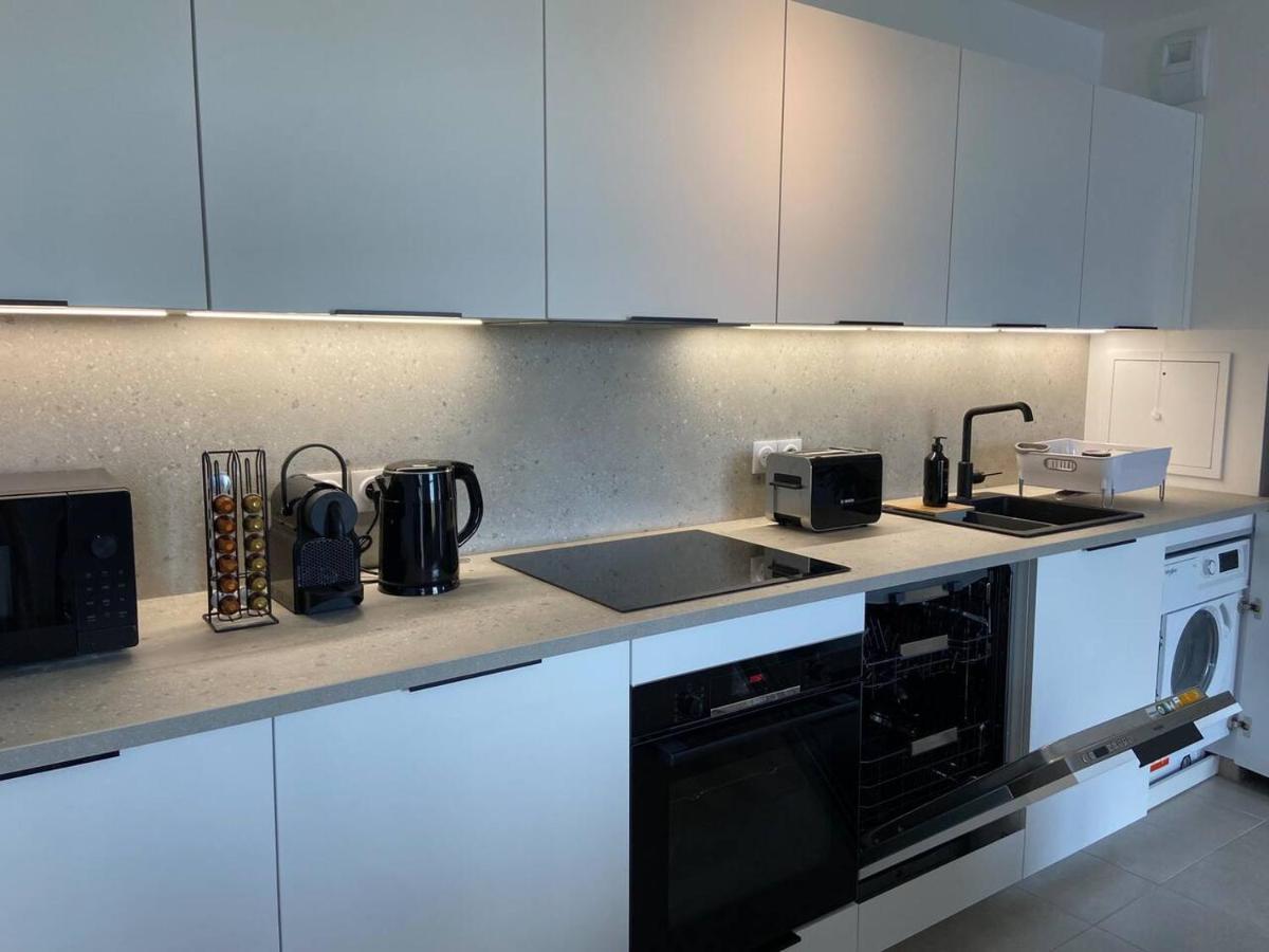 Disneyland Minimalist Lifestyle - 5 Pax Apartment Serris Exterior photo